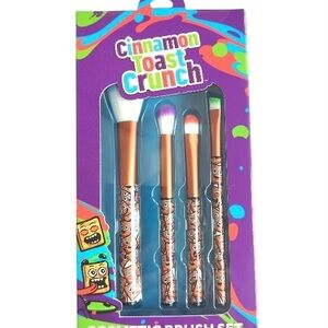 Cinnamon Toast Crunch MakeUp Brush Set